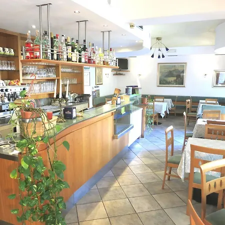 Hotel Eco Zanella Nago